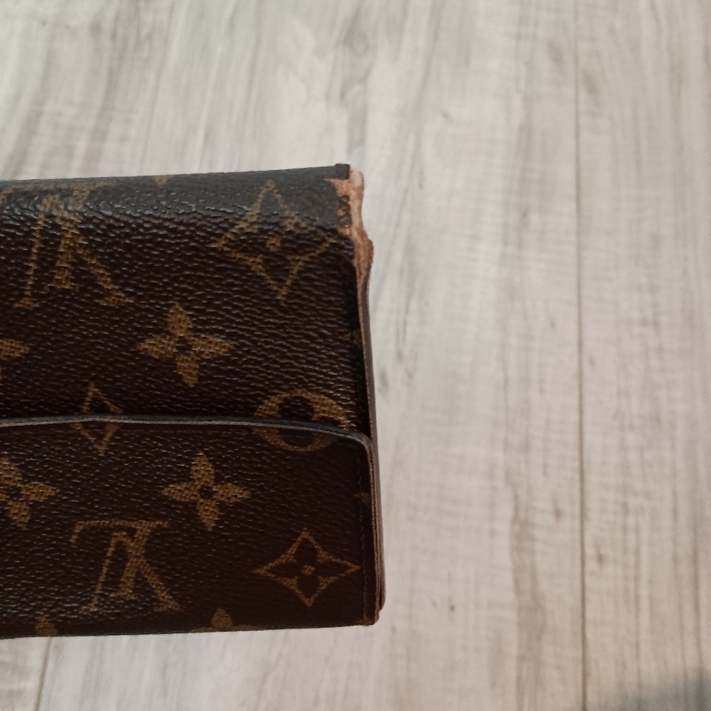 Authentic Louis Vuitton Monogram Porte Tresor International Trifold Long Wallet - Picture 7 of 16
